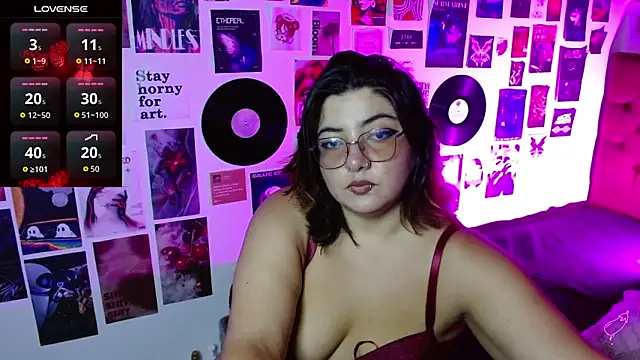 Snapshot of Roxy_f_w chatting on March 12, 2026, 12:06 am Roxy f w online show from March 12, 2026, 12:06 am