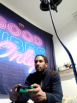 Mikaaa97 online show from February 22, 2026, 12:23 am