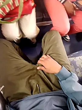 Mikaaa97 online show from April 12, 2026, 11:26 am