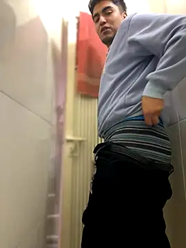 Snapshot of tomy_hot20 chatting on September 17, 2025, 9:16 pm tomy hot20 online show from September 17, 2025, 9:16 pm