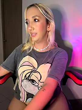 Isa klein online show from October 12, 2025, 6:29 pm