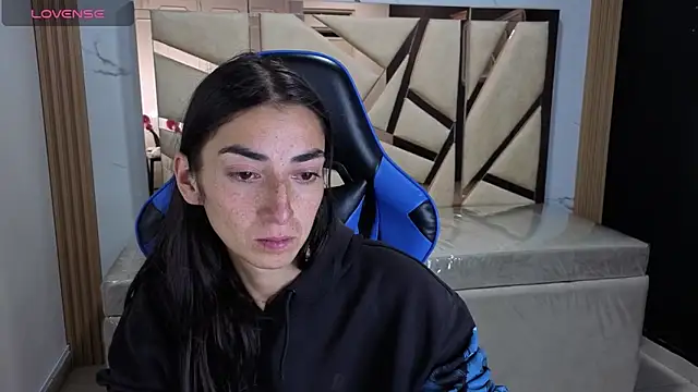 Maily a  online show from February 13, 2026, 3:13 am