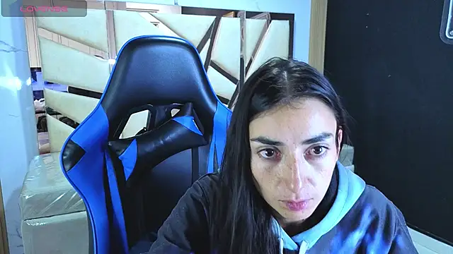 Maily a  online show from April 9, 2026, 3:06 am