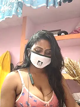 Jasmine Januja online show from October 28, 2025, 2:31 pm