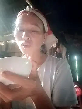 donna-bae online show from September 18, 2025, 11:51 pm