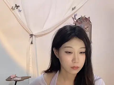 Snapshot of 1X-snake chatting on September 28, 2025, 1:05 pm 1X-snake online show from September 28, 2025, 1:05 pm