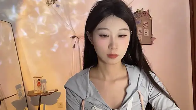 Snapshot of 1X-snake chatting on October 13, 2025, 1:11 pm 1X-snake online show from October 13, 2025, 1:11 pm