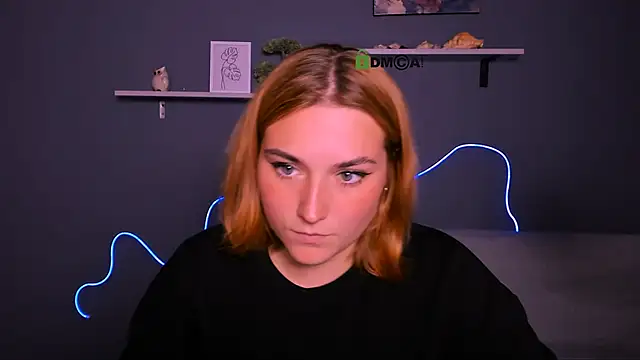 casey meow  online show from October 3, 2025, 12:57 pm