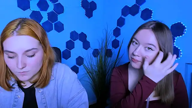 casey meow  online show from February 27, 2026, 9:42 am