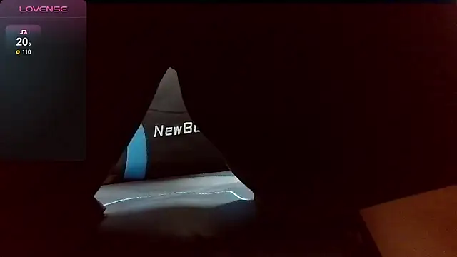 18cmcast online show from September 29, 2025, 7:02 am