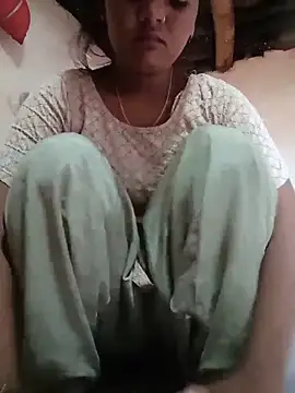 Hot Shredha online show from September 30, 2025, 1:32 am