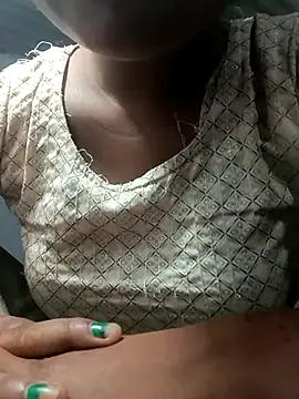 Hot Shredha online show from October 3, 2025, 12:18 am