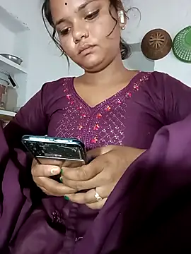 Hot Shredha online show from October 18, 2025, 10:49 am