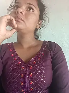 Hot Shredha online show from October 19, 2025, 2:56 am