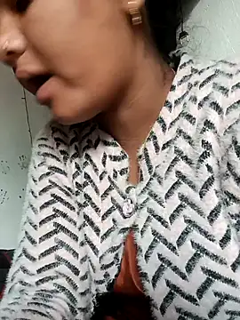 Hot Shredha online show from November 29, 2025, 2:14 am