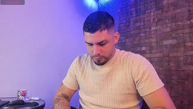 Jacob19  online show from September 17, 2025, 1:24 pm