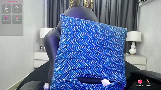 kashvi  online show from December 3, 2025, 7:23 pm