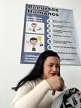 MILA  06 online show from November 27, 2025, 2:52 pm