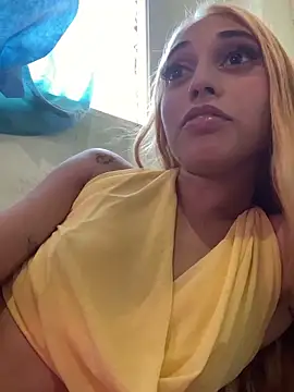 loirinhaaa online show from April 9, 2026, 6:57 pm