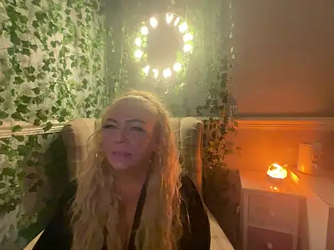 BonnyDesire online show from October 1, 2025, 6:36 pm