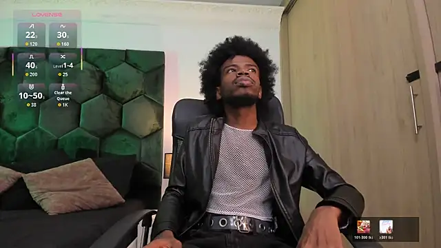 AllexJacob online show from April 14, 2026, 10:27 pm