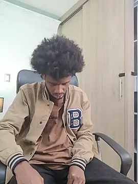 AllexJacob online show from April 15, 2026, 1:29 pm