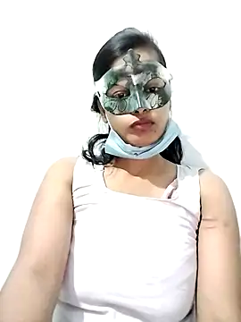 ms-naina online show from April 6, 2026, 6:42 pm