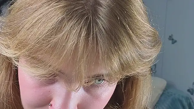 pienaple online show from September 25, 2025, 4:05 am