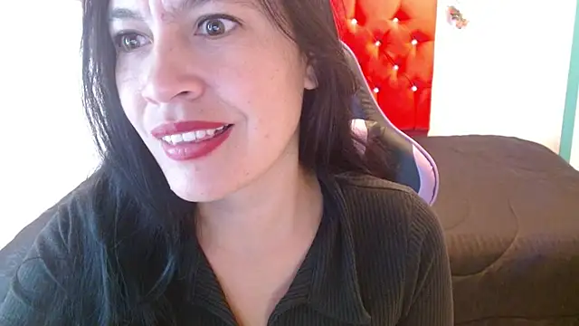 cristal1609 online show from January 7, 2026, 1:02 pm