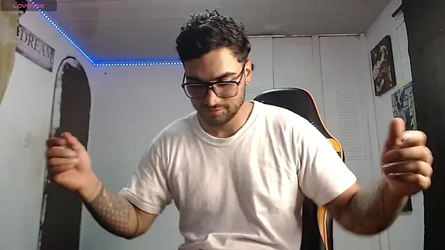 Chrys harris77 online show from November 26, 2025, 8:10 pm