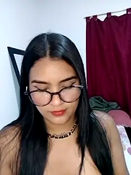 Renata Zoe online show from October 24, 2025, 1:57 am