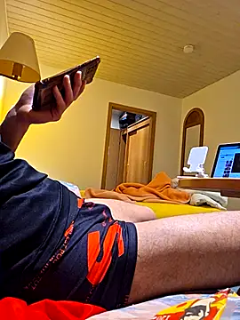 Medooboy online show from October 27, 2025, 11:52 pm