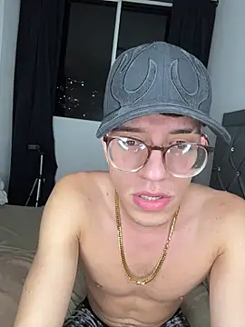 arthurdavies online show from December 14, 2025, 3:34 am