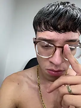 arthurdavies online show from December 16, 2025, 12:48 am