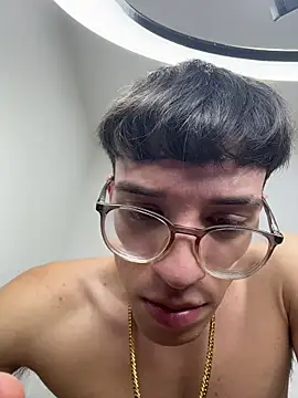 arthurdavies online show from December 22, 2025, 12:40 am