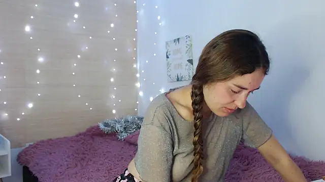 kat desiree online show from December 22, 2025, 1:08 pm