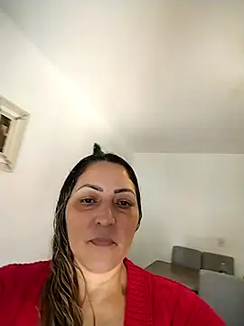 Lunita86 online show from October 19, 2025, 8:09 pm