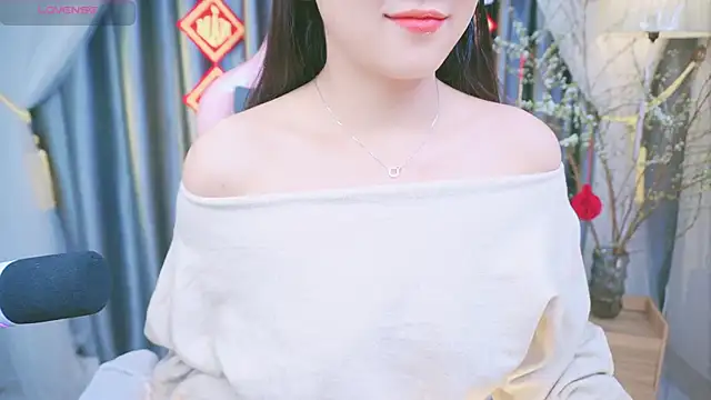 Cherry-26 online show from February 12, 2026, 2:12 pm