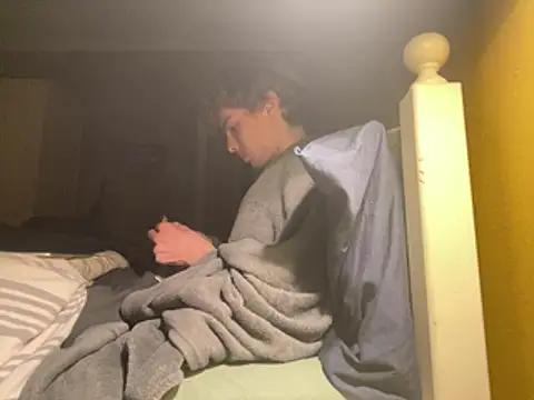 Snapshot of Randy9222 chatting on February 21, 2026, 9:05 pm Randy9222 online show from February 21, 2026, 9:05 pm