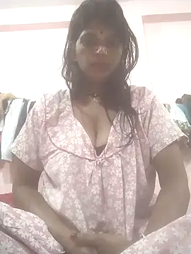 Hott cutgirl online show from October 3, 2025, 11:24 pm