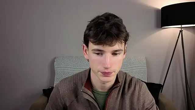 Max Foks online show from December 19, 2025, 6:42 am