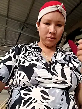 callistra online show from November 22, 2025, 5:50 am