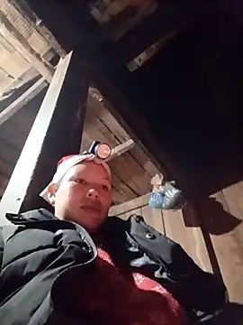 callistra online show from December 21, 2025, 12:01 pm