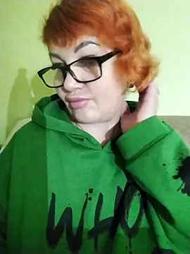 Snapshot of Alissa55552111 chatting on February 14, 2026, 6:21 am Alissa55552111 online show from February 14, 2026, 6:21 am