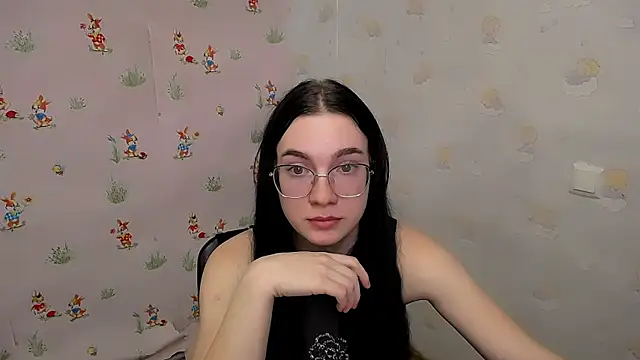 MiraBabe  online show from October 28, 2025, 9:57 am