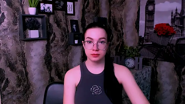 MiraBabe  online show from March 28, 2026, 10:15 am