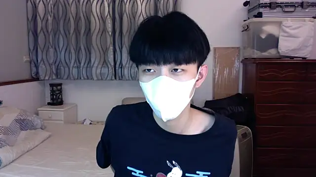 kai101010 online show from November 11, 2025, 12:38 pm