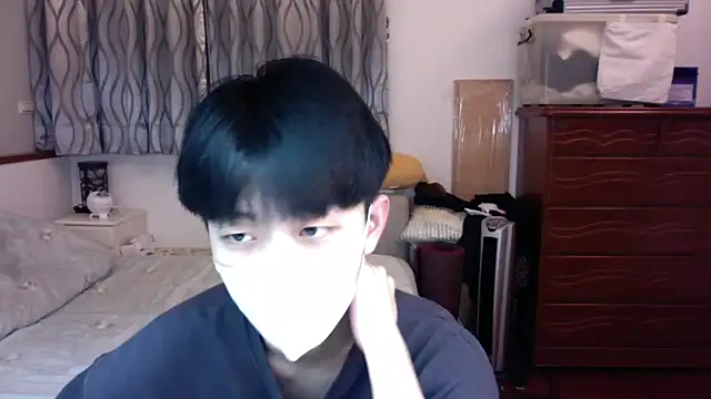 kai101010 online show from December 17, 2025, 1:17 pm