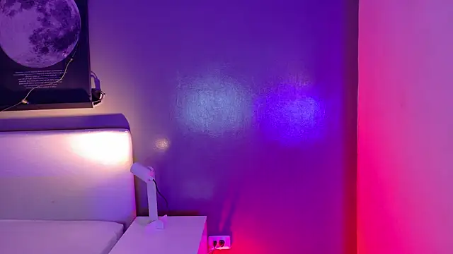 KeendraFox  online show from November 21, 2025, 10:25 am