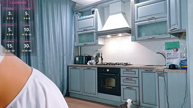 OnlyForYou  online show from October 4, 2025, 3:26 am